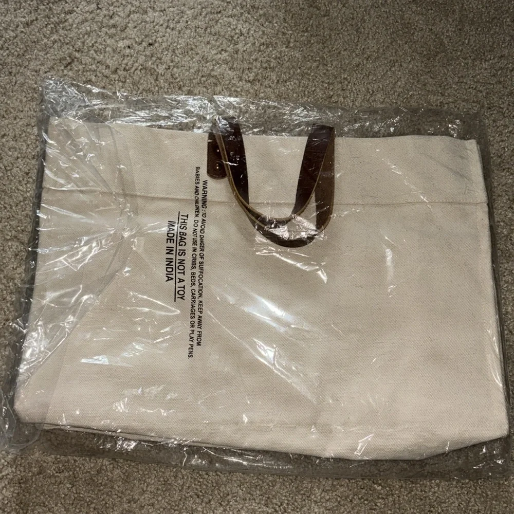 NWT NIP FEED XL Market Tote Canvas w/ leather handles Natural color - Picture 5 of 8